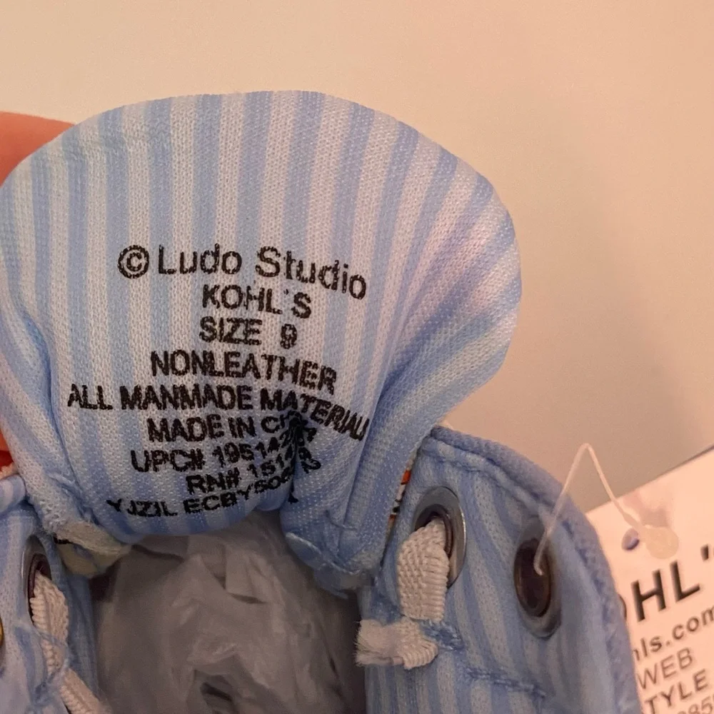 Bluey Toddler Boy High Top Sneakers size 9 - Picture 9 of 9